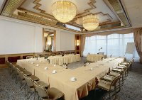 Boardroom mit Flughafen-Panorama Boardroom mit Flughafen-Panorama