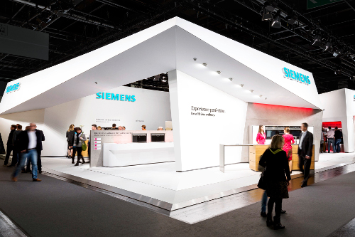 Schmidhuber inszeniert die Zukunft von Siemens auf der LivingKitchen