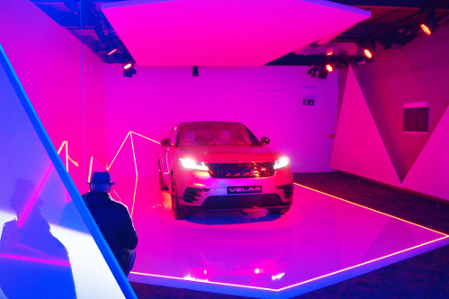 MDL expo realisiert Sets für Launch des Range Rover Velar