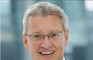 Roland Fleck erneut in den UFI-Vorstand gewählt Roland Fleck erneut in den UFI-Vorstand gewählt