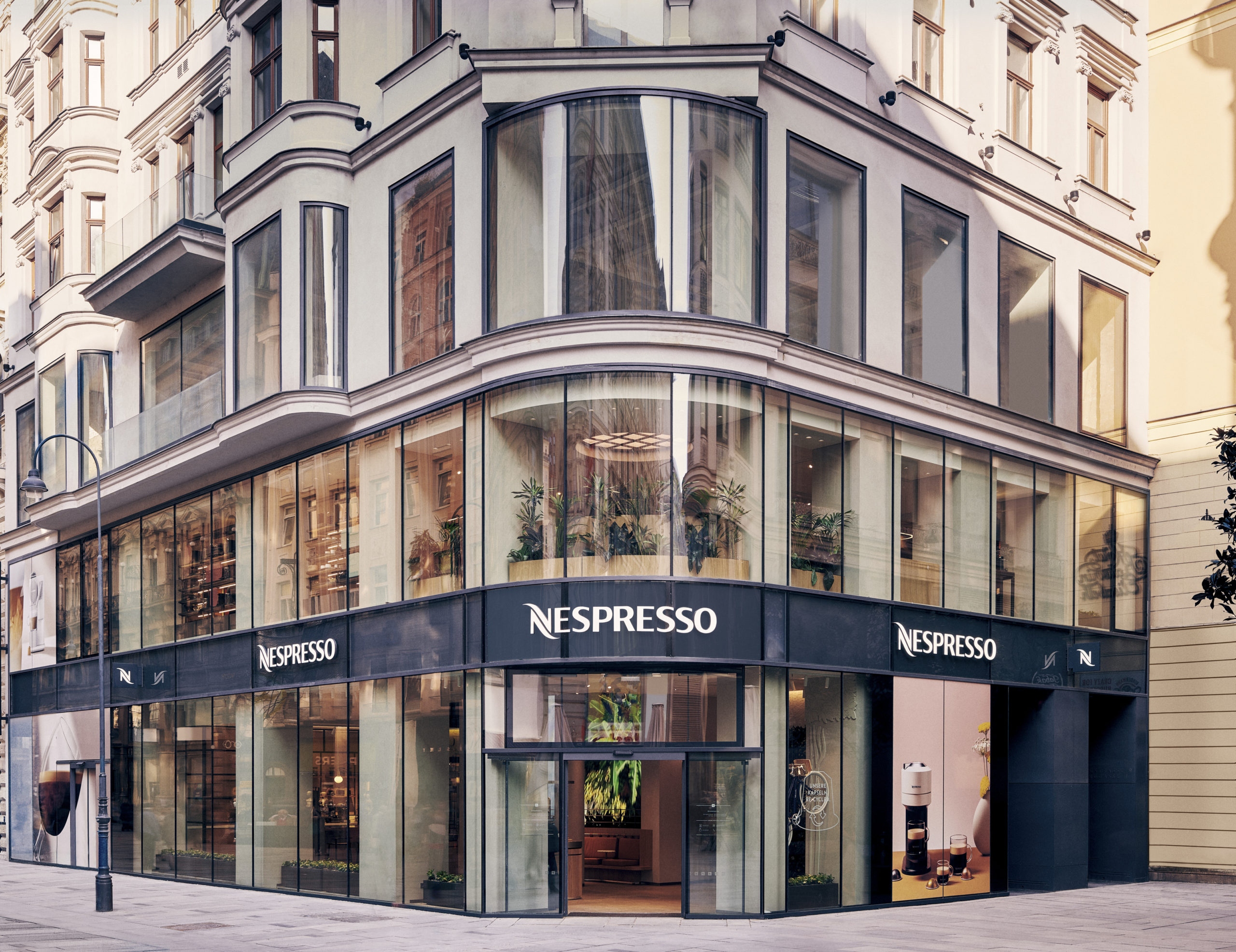 fange masse usikre Nespresso Atelier: Neue Flagship Boutique in Wien