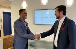 Manish Chandak und Steve Mackenzie (von links, Foto: Ungerboeck)
