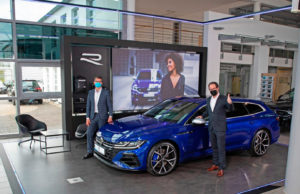 Volkswagen zeigt neues Showroom-Konzept für R Modelle Highlight-Fläche in Lehrte (Foto: Volkswagen AG)