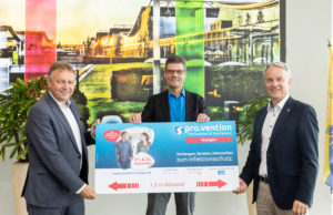 Michael Kynast, Stefan Lohnert und Roland Bleinroth (von links, Foto: Messe Stuttgart)
