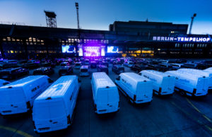 Vans & Dance (Foto: Daimler AG)