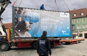 Himmelsburg-Container auf Tour (Foto: Fairnet)