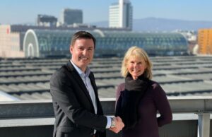 Mark Mulligan mit Eva Klinger, Director Sales & Marketing Guest Events bei der Messe Frankfurt (Foto: IMEX Group)