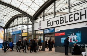 Mack-Brooks und Deutsche Messe schließen Zehn-Jahresvertrag Eingang zur EuroBlech (Foto: Mack-Brooks Exhibitions)