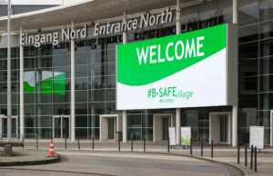 Eingang zum #B-SAFE4business-Village (Foto: Koelnmesse)