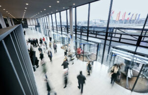 Eingangsbereich der Messe Karlsruhe (Foto: Messe Karlsruhe)