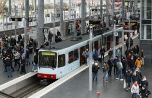 Bahnhof „Arena / Messe Nord“ (Foto: Messe Düsseldorf/ctillmann)