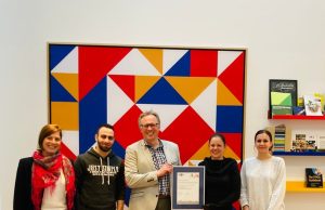 familie redlich bekommt Auszeichnung für Ausbildungsqualität