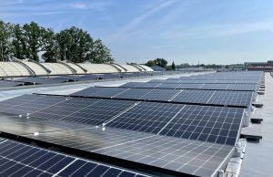Solarmodule auf dem Dach in Emsdetten (Foto: POOLgroup)