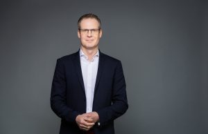 Mehr als 350 Messen: AUMA kündigt starkes Jahr 2024 an AUMA-Geschäftsführer Jörn Holtmeier (Foto: AUMA/Steffen Kugler)