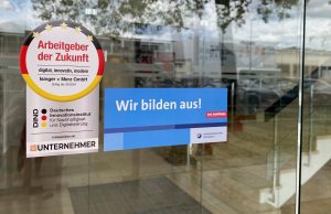 Isingermerz als „Arbeitgeber der Zukunft“ ausgezeichnet Siegel „Arbeitgeber der Zukunft“ bei Isingermerz (Foto: Isinger + Merz GmbH)