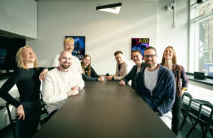 Moe Vieweg (Zweiter von links) mit seinem neuen Team (Foto: Apollo GG)