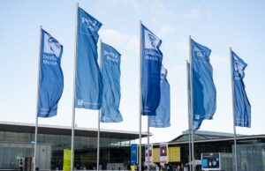 Eingang zur parts2clean in Stuttgart (Foto: Deutsche Messe AG)