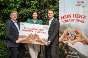Dr. Dieter Scharitzer, Barbara Nova und Matthias Friedrich (von links, Foto: Markus Sibrawa)