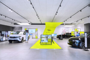 Opel rollt neues CI-Konzept für Showrooms aus (Fotos: Stellantis Germany)