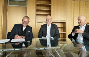 Matthias Strauß, Tobias Eichberg und Dr. Reinhard Pfeiffer (von links, Foto: DLG)
