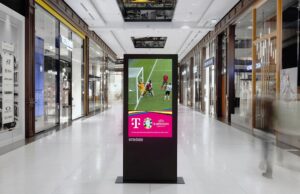 Ströer-Screens (Fotos: Deutsche Telekom/Ströer)