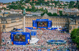 Stuttgarter Euro Fan Zone Schlossplatz (Fotos: in.Stuttgart/ T. Niedermüller/Stuttgart-Marketing GmbH)