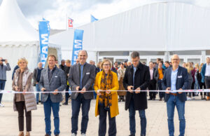 Eröffnung des neuen Areals mit Messechefin Britta Wirtz (Foto: Messe Karlsruhe/Jürgen Rösner)