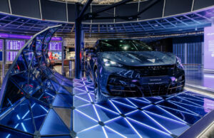 Cupra Kunstprojekt Solar Wave am Flughafen Frankfurt (Fotos: Cupra Deutschland)