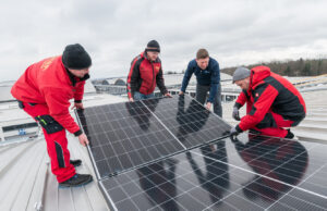 Baubeginn für neue PV-Dachanlage (Foto: Messe Friedrichshafen)