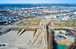 Blick auf das Baugelände der neuen Brücke (Foto: Messe München GmbH)