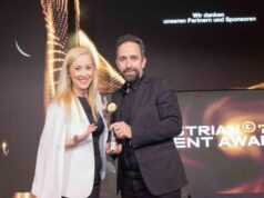 Austrian Event Award 2024: Die Gewinner im Überblick Sabine Kronberger mit Christoph Berndl (Foto: Comtain/Christian Mikes)