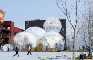 Schweizer Pavillon auf der Expo 2025 in Osaka (Foto: FDFA, Präsenz Schweiz)