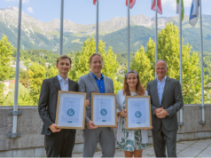 CMI-Geschäftsführer Christian Mayerhofer mit den CMI-Nachhaltigkeitsbeauftragten Bonifatius Ruzicka, Florian Gösweiner und Anastasia Zangerl (von links, Foto: Congress Messe Innsbruck)