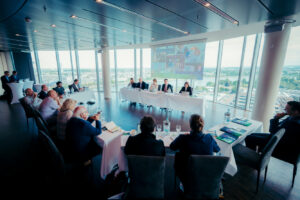 Finanz-Pressekonferenz im KölnSKY (Foto: Koelnmesse/Oliver Wachenfeld)