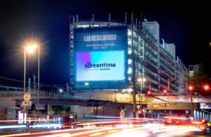 Start zur Gamescom: 100-qm-LED-Screen an der Lanxess arena