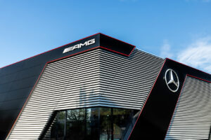 Zweites deutsches AMG Brand Center in Hamburg eröffnet (Fotos: Mercedes-Benz)