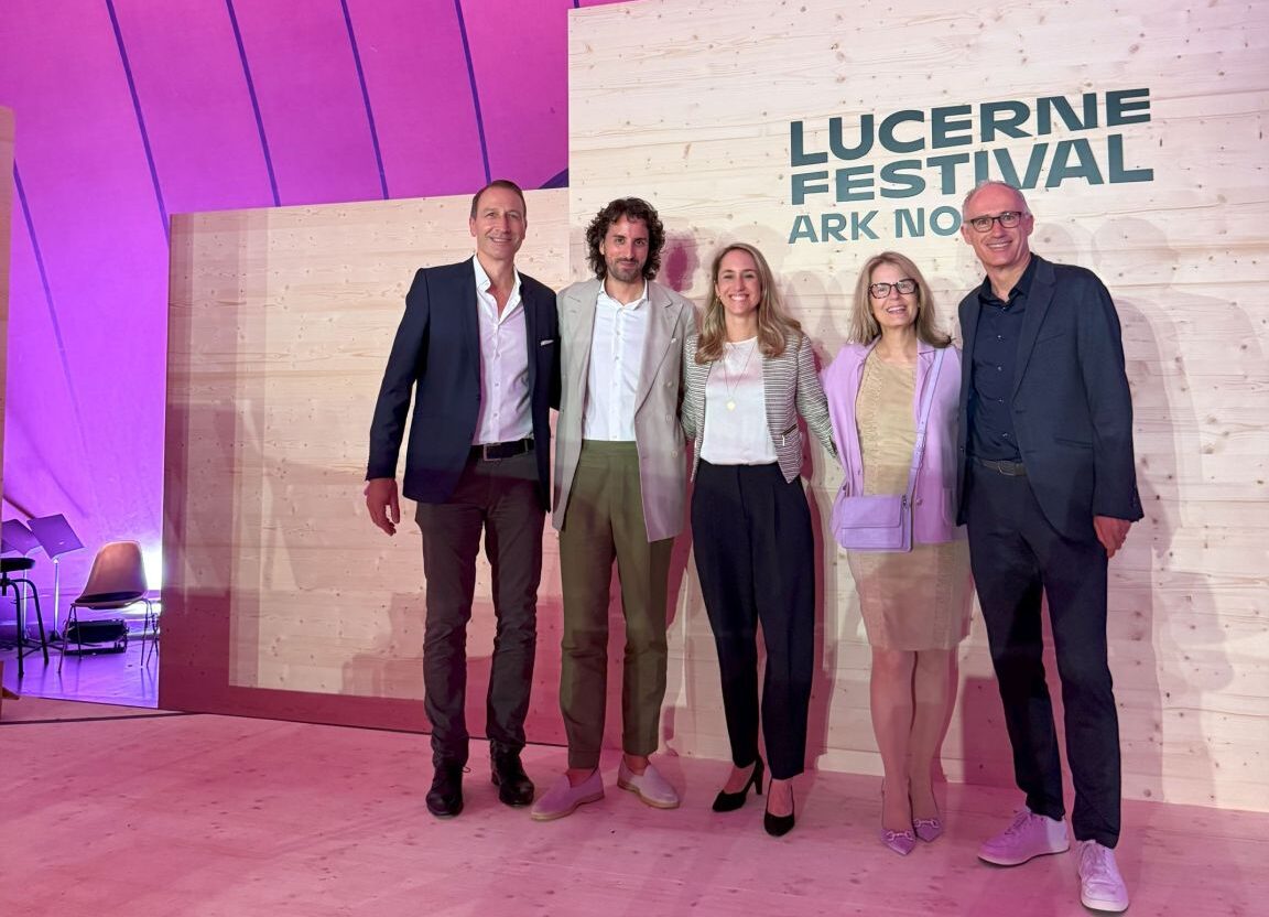 Swiss Top Events und Sponsoring Schweiz werden Partner – im Bild: Pascal Kreder, Raphaël Brunschwig, Andrea Patricia Meier, Danièle Gross und Christoph Joho (von links, Foto: Sponsoring Schweiz) Swiss Top Events und Sponsoring Schweiz werden Partner – im Bild: Pascal Kreder, Raphaël Brunschwig, Andrea Patricia Meier, Danièle Gross und Christoph Joho (von links, Foto: Sponsoring Schweiz)