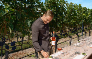 Airbnb lädt zum Wein-Event mit Matthias Schweighöfer Airbnb lädt zum Wein-Event mit Matthias Schweighöfer (Foto: Airbnb)