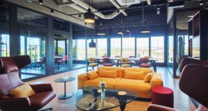 Drivers Lounge in der Motorworld Mallorca eröffnet