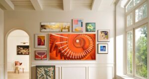 Samsung bringt Kunst von der Art Basel Paris ins Wohnzimmer The Frame Pro zeigt Deoxyribonucleic Acid Trip 1 von Tanja Nis-Hansen (Foto: Samsung)