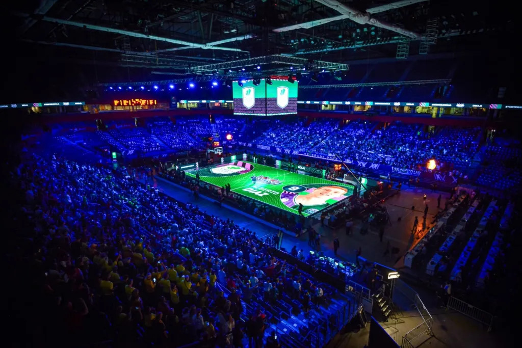 ASB GlassFloor im Einsatz (Foto: Basketball Champions League) ASB GlassFloor im Einsatz (Foto: Basketball Champions League)