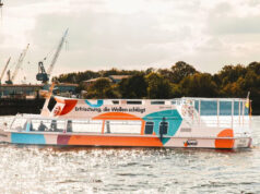 Neues Krombacher Spezi-Eventschiff im Hamburger Hafen Neues Krombacher Spezi-Eventschiff im Hamburger Hafen (Foto: Krombacher)