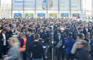 bauma expandiert ab 2027 nach Saudi-Arabien Eingang zur bauma in München (Foto: Messe München GmbH)