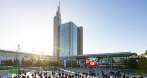 EMO weiterhin in Hannover: Deutsche Messe bleibt VDW-Partner Die EMO 2025 in Hannover (Foto: VDW)