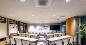 HSBB:mott stattet neues Holiday Inn Express Hamburg Süd aus HSBB:mott stattet neues Holiday Inn Express Hamburg Süd aus (Fotos: Michael Schultes/Mott Mobile Systeme)