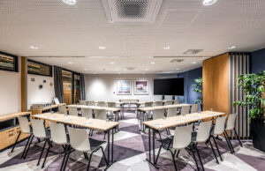 HSBB:mott stattet neues Holiday Inn Express Hamburg Süd aus HSBB:mott stattet neues Holiday Inn Express Hamburg Süd aus (Fotos: Michael Schultes/Mott Mobile Systeme)