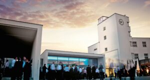 Neustart für die Legendenhalle in der Motorworld