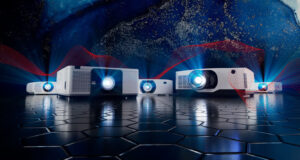 Neue Sharp-Projektoren für Meetings, Venues und Events Neue Sharp-Projektoren auf der ISE 2026 in Barcelona (Foto: Sharp)