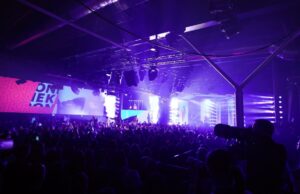 1Live Krone 2025 mit Gahrens & Battermann und Absen 1Live Krone mit Absen (Fotos: Absen)