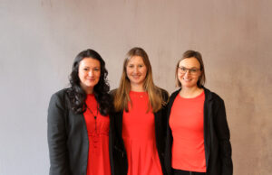 Generationswechsel bei der Agentur Hettenbach Olla Lorusso, Mara Lienerth und Jasmin Braunauer (von links, Foto: Hettenbach)